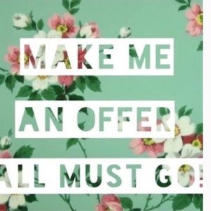 MAKE AN OFFER ‼️‼️👏🏽👏🏽